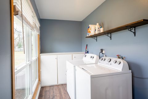 Tiny photo for 1935 Larchmont Road, Hoffman Estates, IL 60169 (MLS # 12584549)