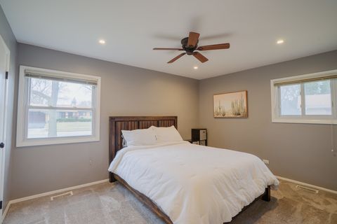 Tiny photo for 1935 Larchmont Road, Hoffman Estates, IL 60169 (MLS # 12584549)