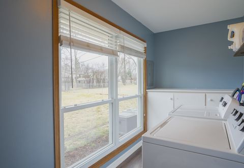 Tiny photo for 1935 Larchmont Road, Hoffman Estates, IL 60169 (MLS # 12584549)