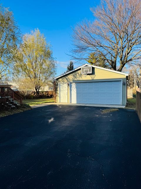 Tiny photo for 416 E North Broadway Street, Lombard, IL 60148 (MLS # 12524790)