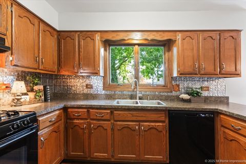 Tiny photo for 16531 Prairie Drive, Tinley Park, IL 60477 (MLS # 12505775)