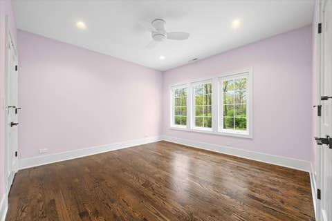 Tiny photo for 32 Lancaster Lane, Lincolnshire, IL 60069 (MLS # 12658089)