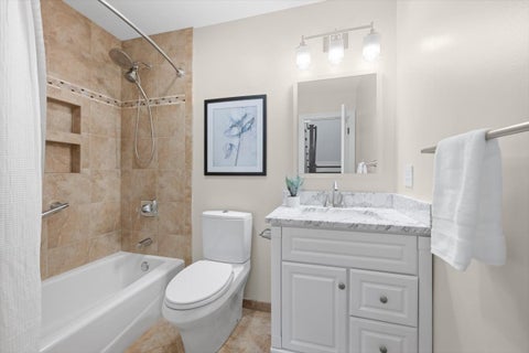 Tiny photo for 32 Lancaster Lane, Lincolnshire, IL 60069 (MLS # 12658089)
