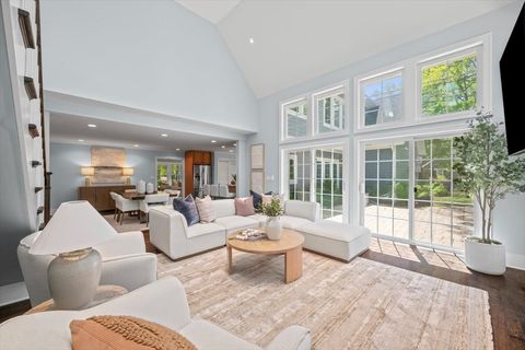Tiny photo for 32 Lancaster Lane, Lincolnshire, IL 60069 (MLS # 12658089)