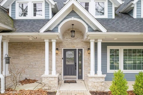 Tiny photo for 32 Lancaster Lane, Lincolnshire, IL 60069 (MLS # 12658089)