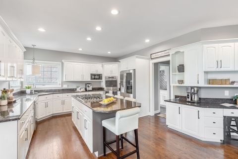 Tiny photo for 1720 Baybrook Lane, Naperville, IL 60564 (MLS # 12610420)