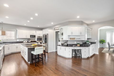 Tiny photo for 1720 Baybrook Lane, Naperville, IL 60564 (MLS # 12610420)