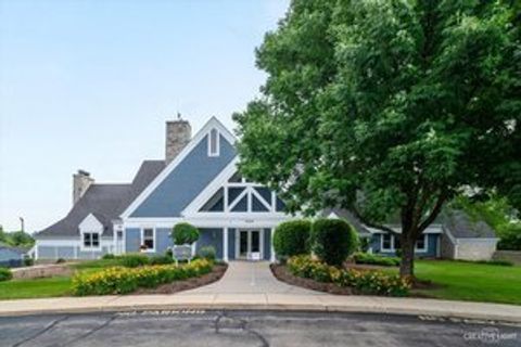 Tiny photo for 1720 Baybrook Lane, Naperville, IL 60564 (MLS # 12610420)