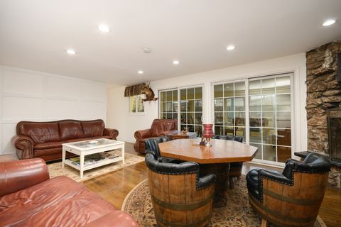 Tiny photo for 9833 N Lauren Lane, Niles, IL 60714 (MLS # 12589639)