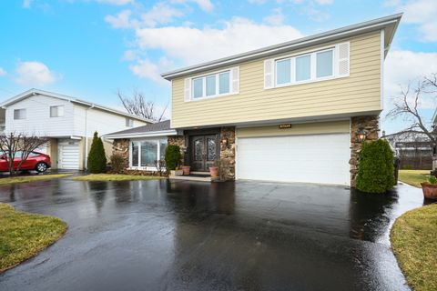 Tiny photo for 9833 N Lauren Lane, Niles, IL 60714 (MLS # 12589639)