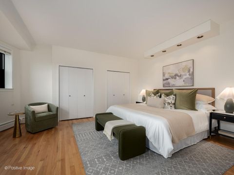 Tiny photo for 2100 N Lincoln Park West Park #5FN, Chicago, IL 60614 (MLS # 12545573)