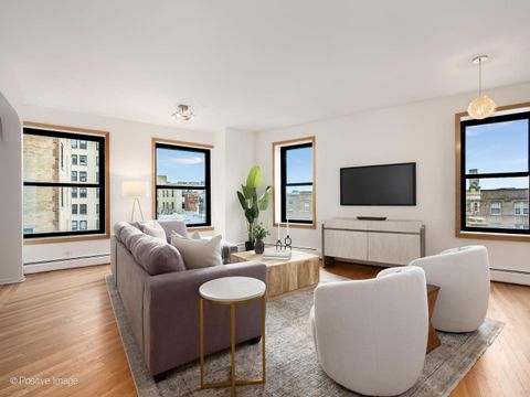 Tiny photo for 2100 N Lincoln Park West Park #5FN, Chicago, IL 60614 (MLS # 12545573)