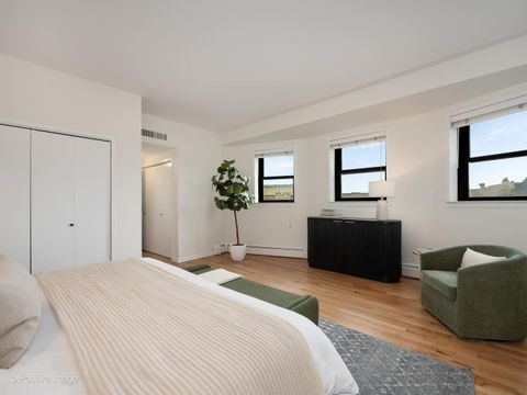 Tiny photo for 2100 N Lincoln Park West Park #5FN, Chicago, IL 60614 (MLS # 12545573)