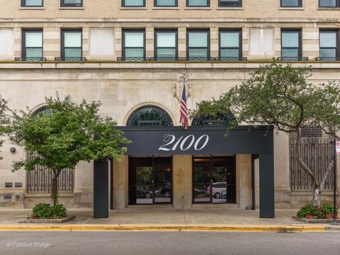 Tiny photo for 2100 N Lincoln Park West Park #5FN, Chicago, IL 60614 (MLS # 12545573)
