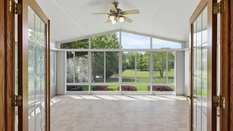Tiny photo for 909 W Surrey Road, Addison, IL 60101 (MLS # 12642477)