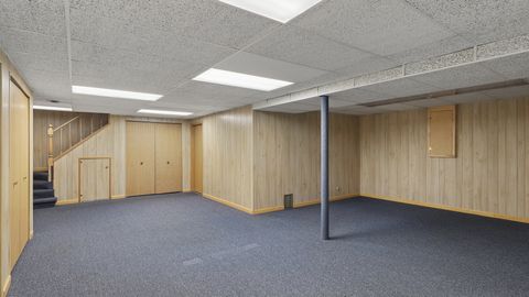 Tiny photo for 909 W Surrey Road, Addison, IL 60101 (MLS # 12642477)
