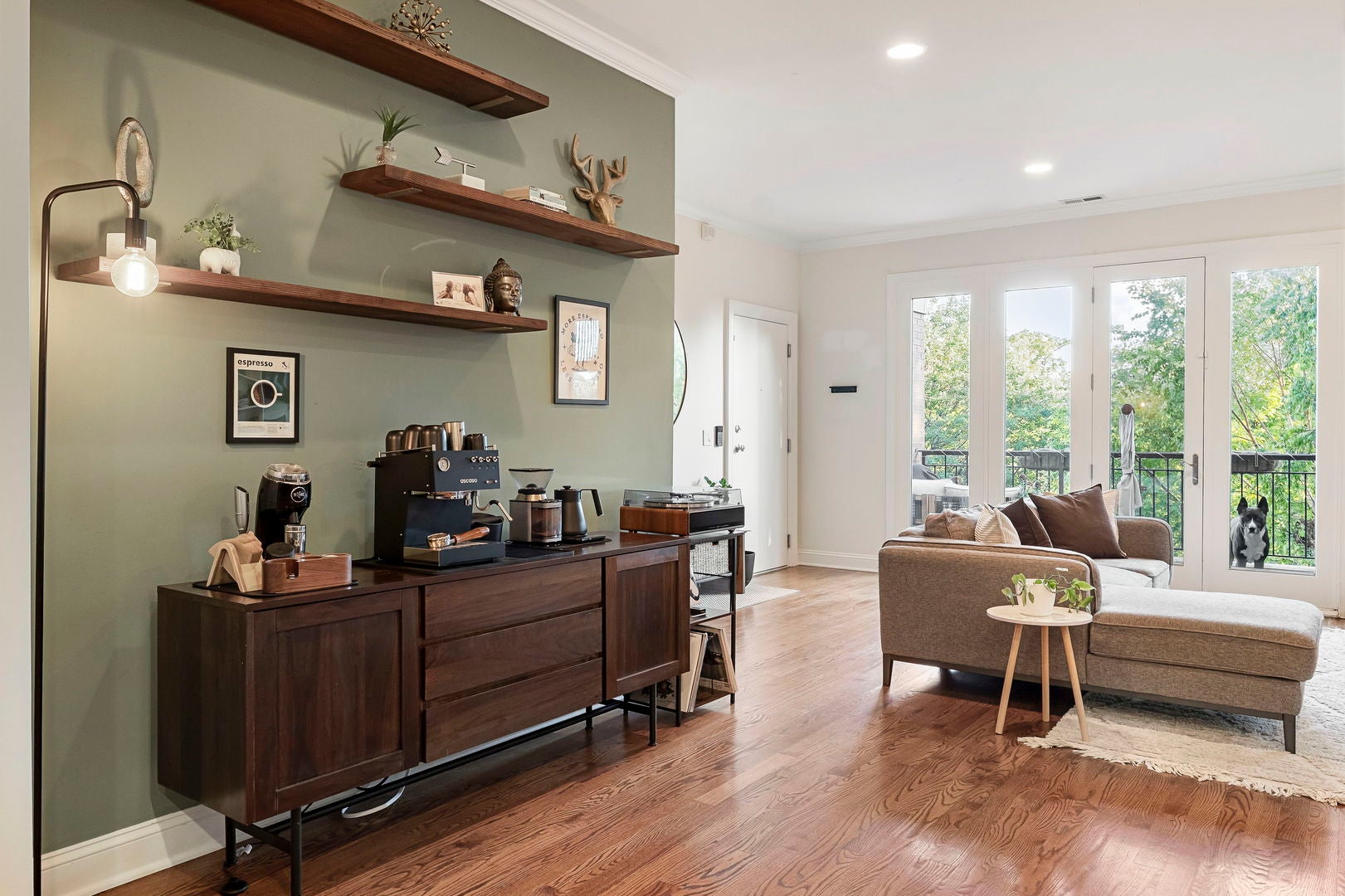 2550 W Logan Boulevard 3F