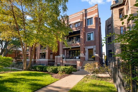 Photo of 2550 W Logan Boulevard #3F, Chicago, IL 60647 (MLS # 12766201)