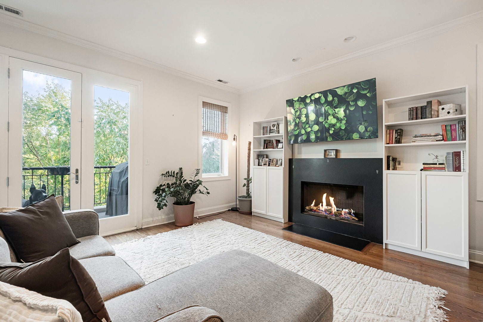 2550 W Logan Boulevard 3F