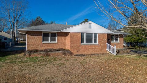 Tiny photo for 213 Dorris Dr Drive, Metropolis, IL 62960 (MLS # 100000626)