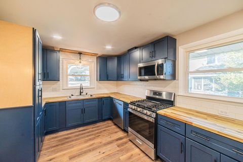 Tiny photo for 213 Dorris Dr Drive, Metropolis, IL 62960 (MLS # 100000626)