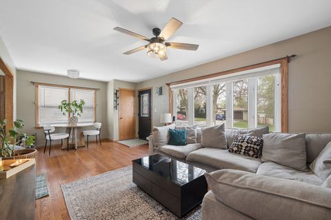 Tiny photo for 16729 Normandy Drive, Tinley Park, IL 60477 (MLS # 12617313)