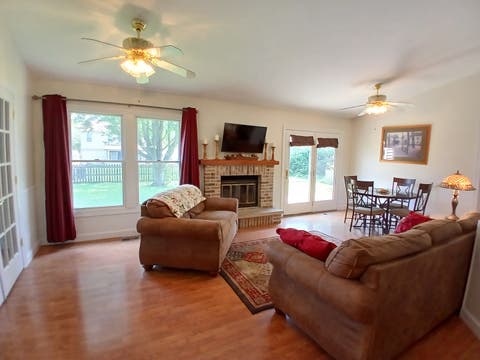 Tiny photo for 1010 Fox Run Lane, Algonquin, IL 60102 (MLS # 12739041)