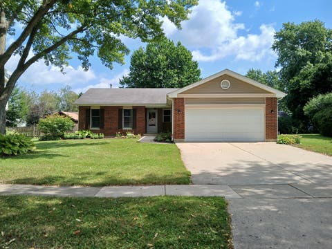 Photo of 1010 Fox Run Lane, Algonquin, IL 60102 (MLS # 12739041)