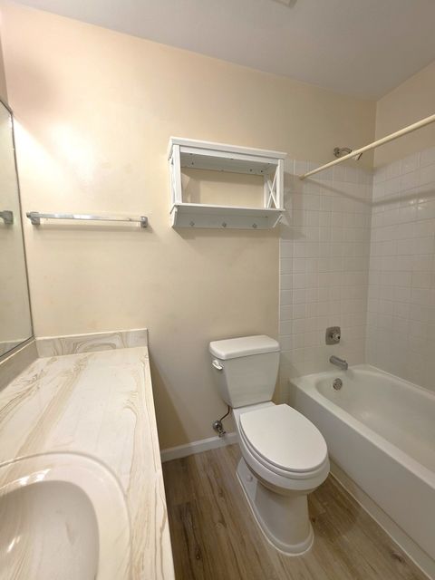 Tiny photo for 205 Auburn Court #205, St. Charles, IL 60174 (MLS # 12494960)