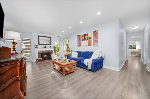 Tiny photo for 136 Wolcott Court #O2, Schaumburg, IL 60193 (MLS # 12492091)