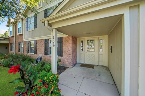 Photo of 136 Wolcott Court #O2, Schaumburg, IL 60193 (MLS # 12492091) Photo of 136 Wolcott Court #O2, Schaumburg, IL 60193 (MLS # 12492091)