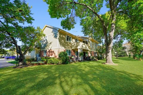 Tiny photo for 136 Wolcott Court #O2, Schaumburg, IL 60193 (MLS # 12492091)