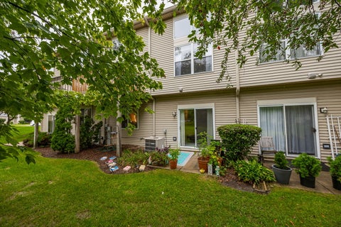 Tiny photo for 347 Gladstone Lane, Elgin, IL 60120 (MLS # 12769606)