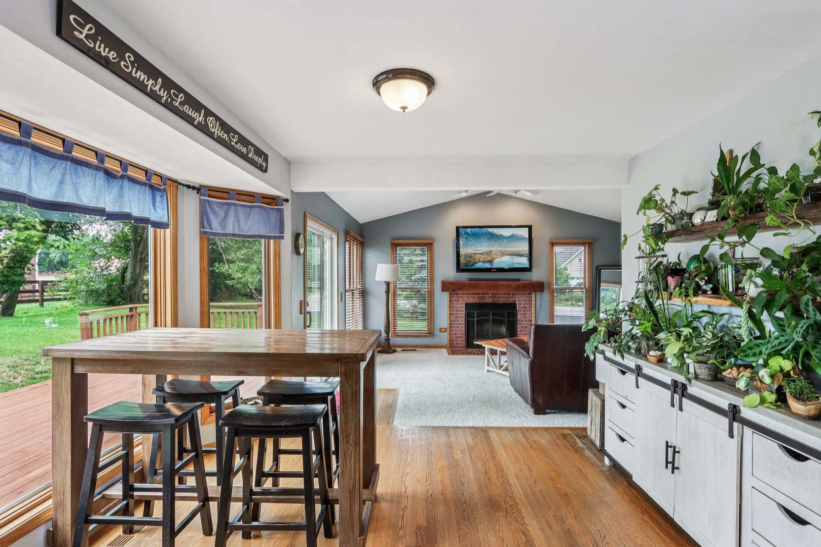 2101 Red Barn Court