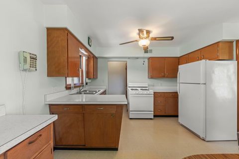 Tiny photo for 900 Meadow Avenue, Rockdale, IL 60436 (MLS # 12491129)