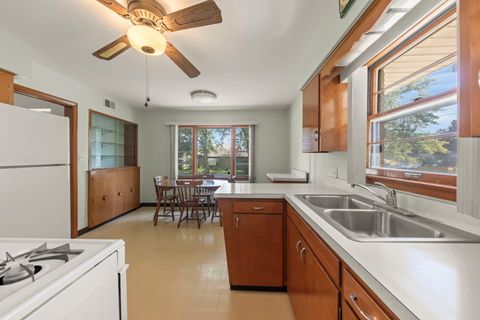 Tiny photo for 900 Meadow Avenue, Rockdale, IL 60436 (MLS # 12491129)