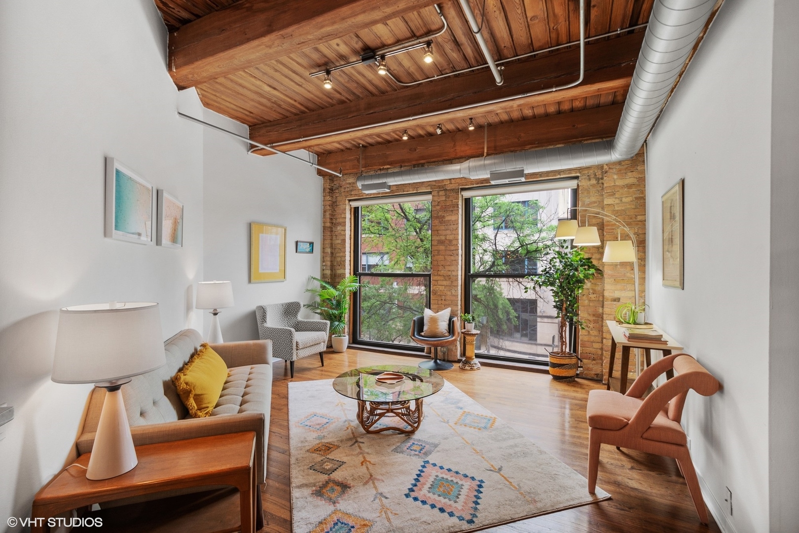 225 W Huron Street 207