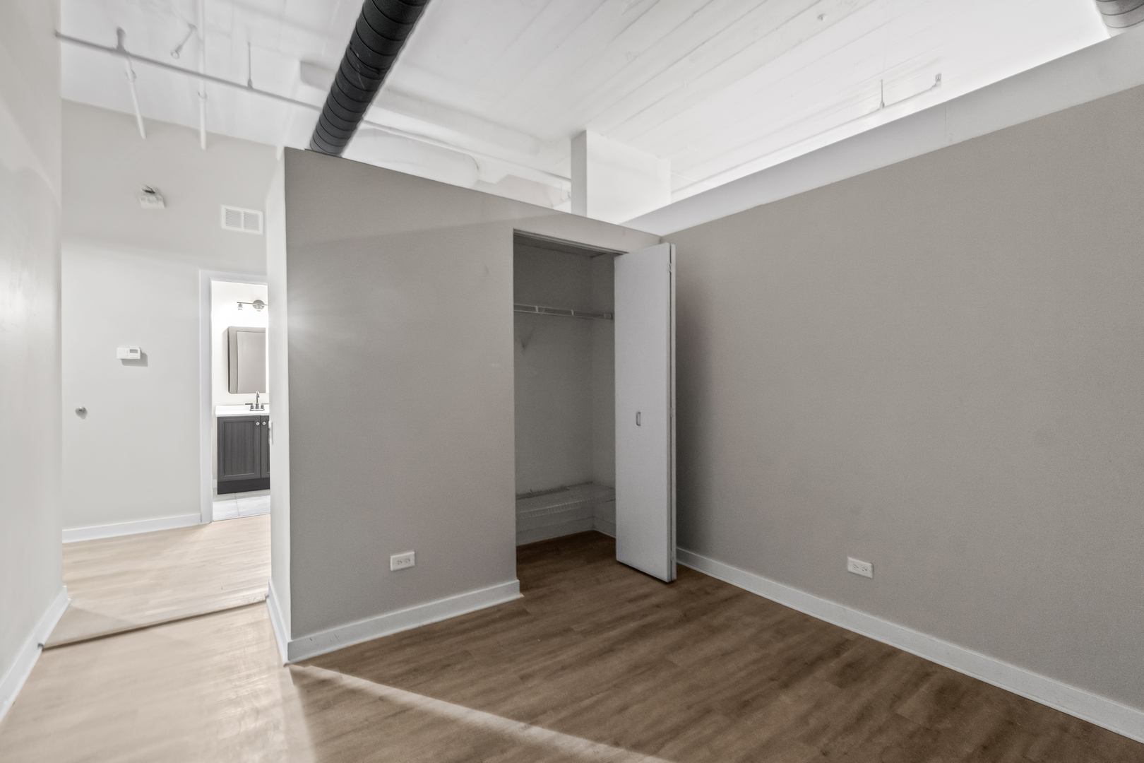 523 S Plymouth Court 505