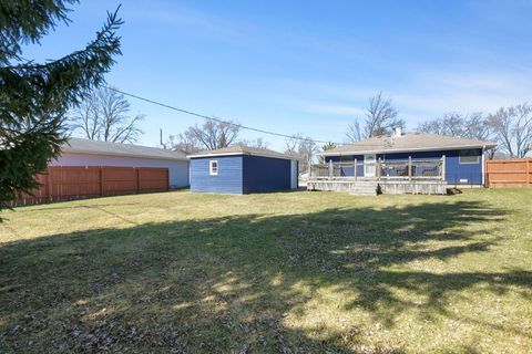 Tiny photo for 417 Lawrence Avenue, Grayslake, IL 60030 (MLS # 12573005)