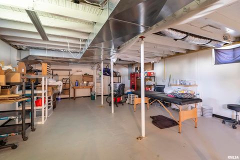 Tiny photo for 1214 E SLOAN Street, Harrisburg, IL 62946 (MLS # EB455664)