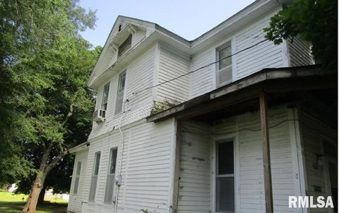 Tiny photo for 504 N COLLEGE Avenue, Aledo, IL 61231 (MLS # QC4264448)