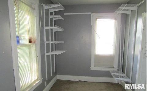 Tiny photo for 504 N COLLEGE Avenue, Aledo, IL 61231 (MLS # QC4264448)