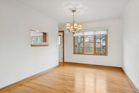 Tiny photo for 1522 E Fleming Drive N, Arlington Heights, IL 60004 (MLS # 12553731)