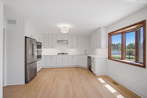 Tiny photo for 28 Windemere Lane, South Barrington, IL 60010 (MLS # 12647711)