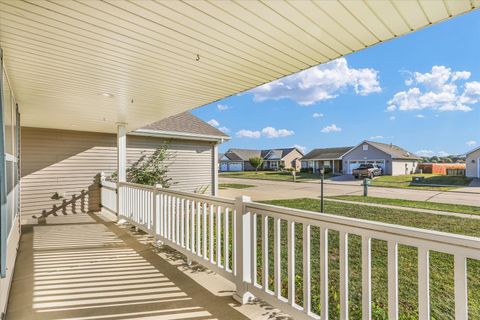 Tiny photo for 2605 N Skyline Drive, Urbana, IL 61802 (MLS # 12477832)