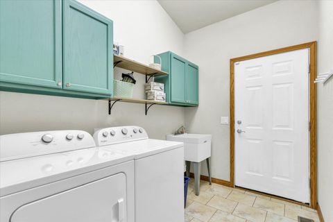 Tiny photo for 2605 N Skyline Drive, Urbana, IL 61802 (MLS # 12477832)