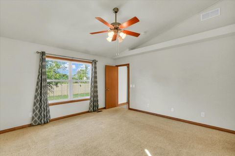 Tiny photo for 2605 N Skyline Drive, Urbana, IL 61802 (MLS # 12477832)