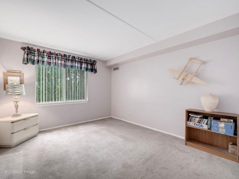 Tiny photo for 6340 Americana Drive #310, Willowbrook, IL 60527 (MLS # 12652812)