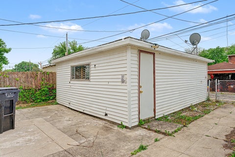 Tiny photo for 9256 S CALUMET Avenue, Chicago, IL 60619 (MLS # 12649612)