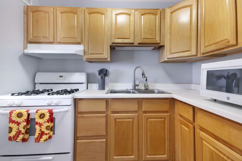 Tiny photo for 2605 S Indiana Avenue #2406, Chicago, IL 60616 (MLS # 12465647)